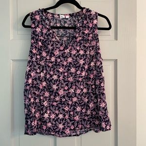 Euc pink and purple flower print GAP sleeveless blouse size medium